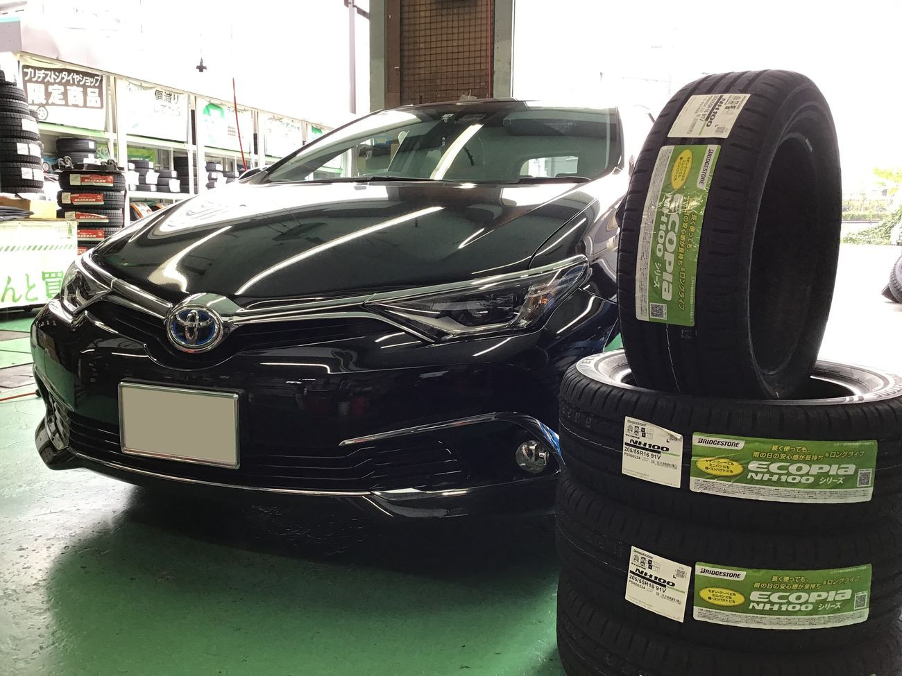 トヨタ「オーリス」ZWE186H タイヤ交換 205/55R16 | トヨタ オーリス 