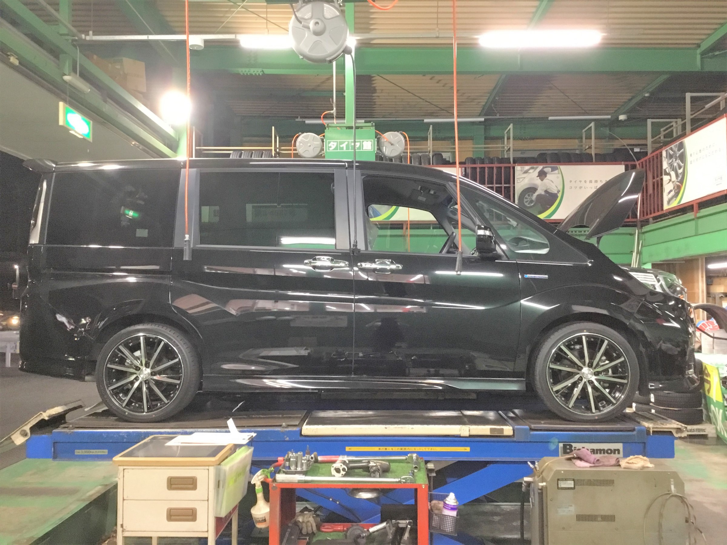 Rp5型ステップワゴンスパーダe Hev 車高調整式サスペンション取り付け アライメント調整 ホンダ ステップワゴン その他 パーツ取付 サスペンション取付 技術サービスブログ タイヤ館 鎌ヶ谷 千葉県のタイヤ カー用品ショップ タイヤからはじまる