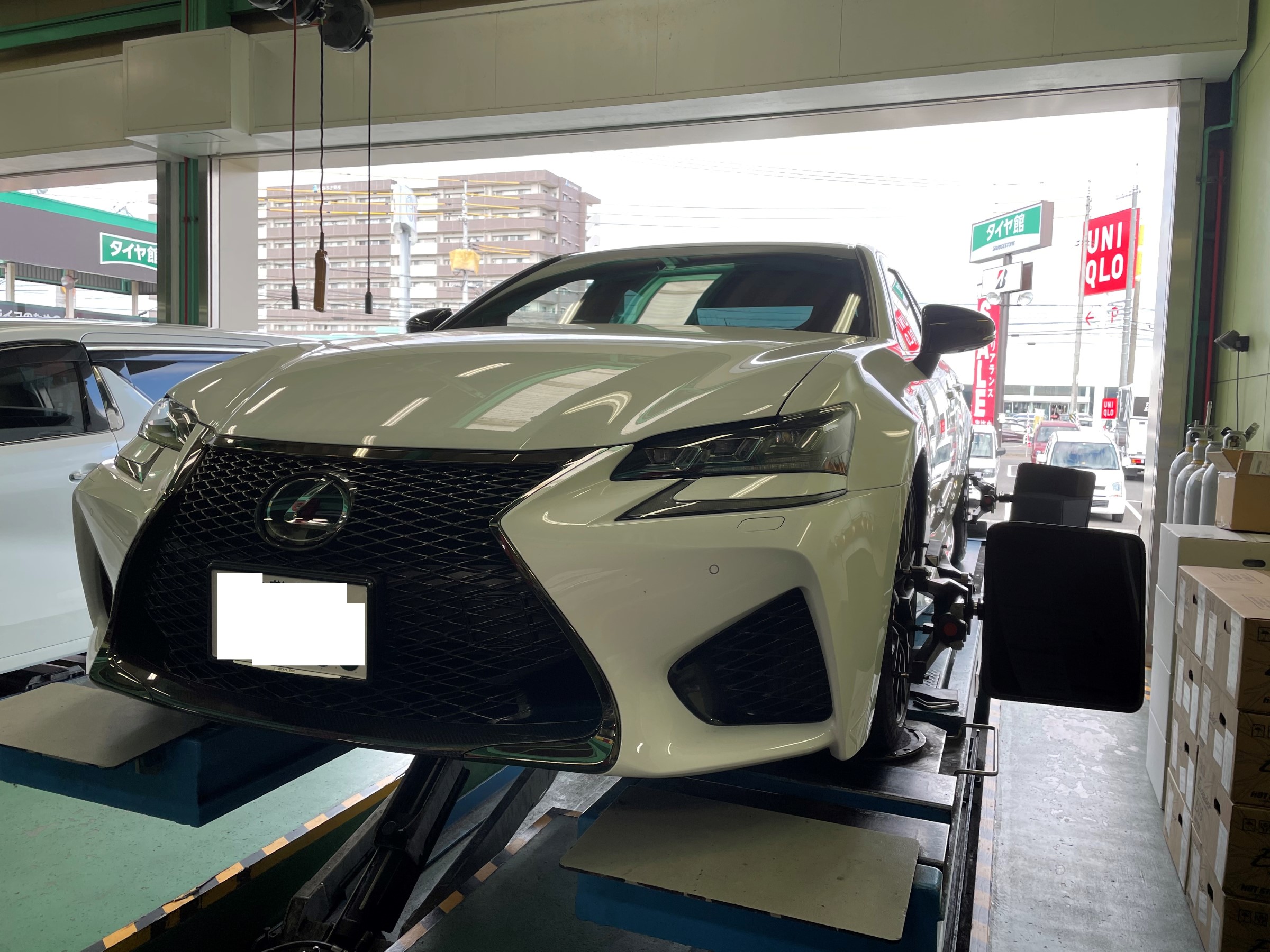レクサス GS-Fに車高調取付 | 店舗おススメ情報 | タイヤ館 倉敷