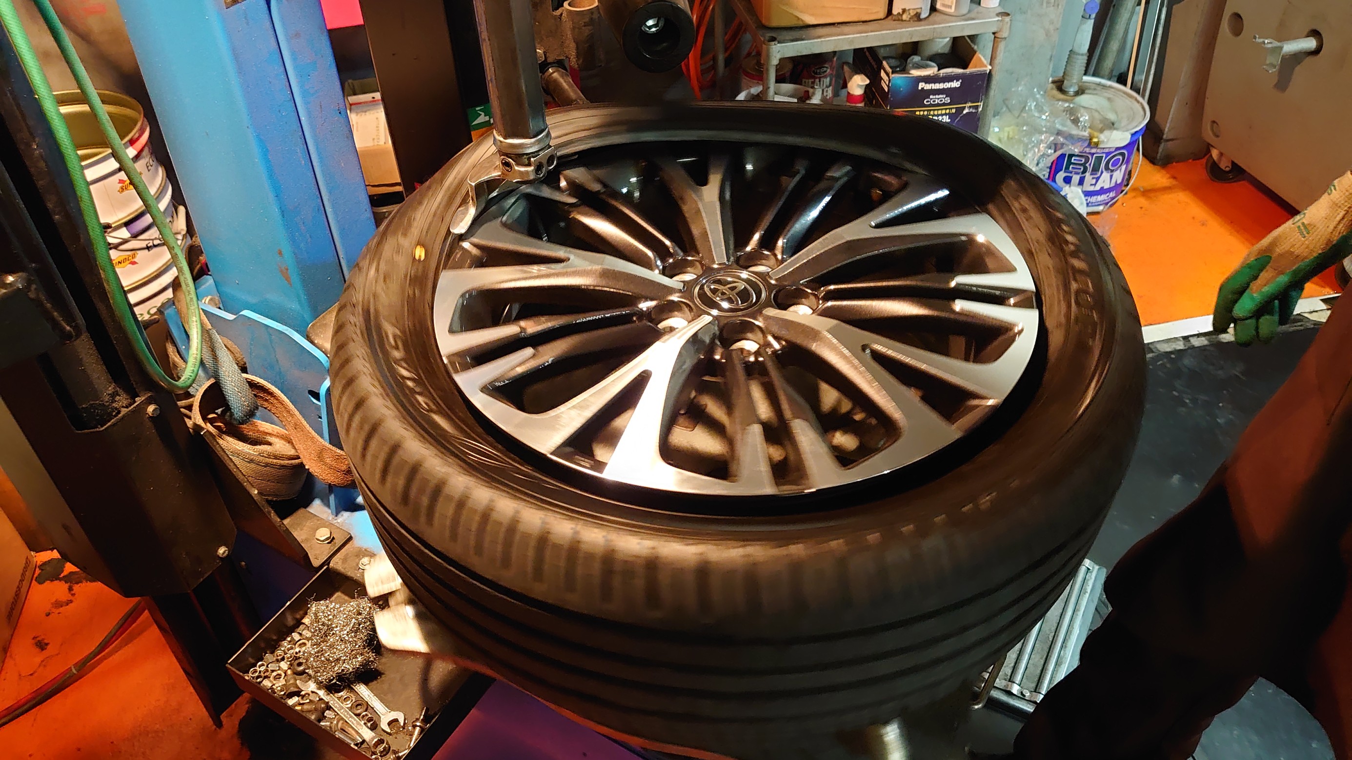 トヨタ ヤリスクロス（MXP系） アルミホイール交換 weds sports SA-20R