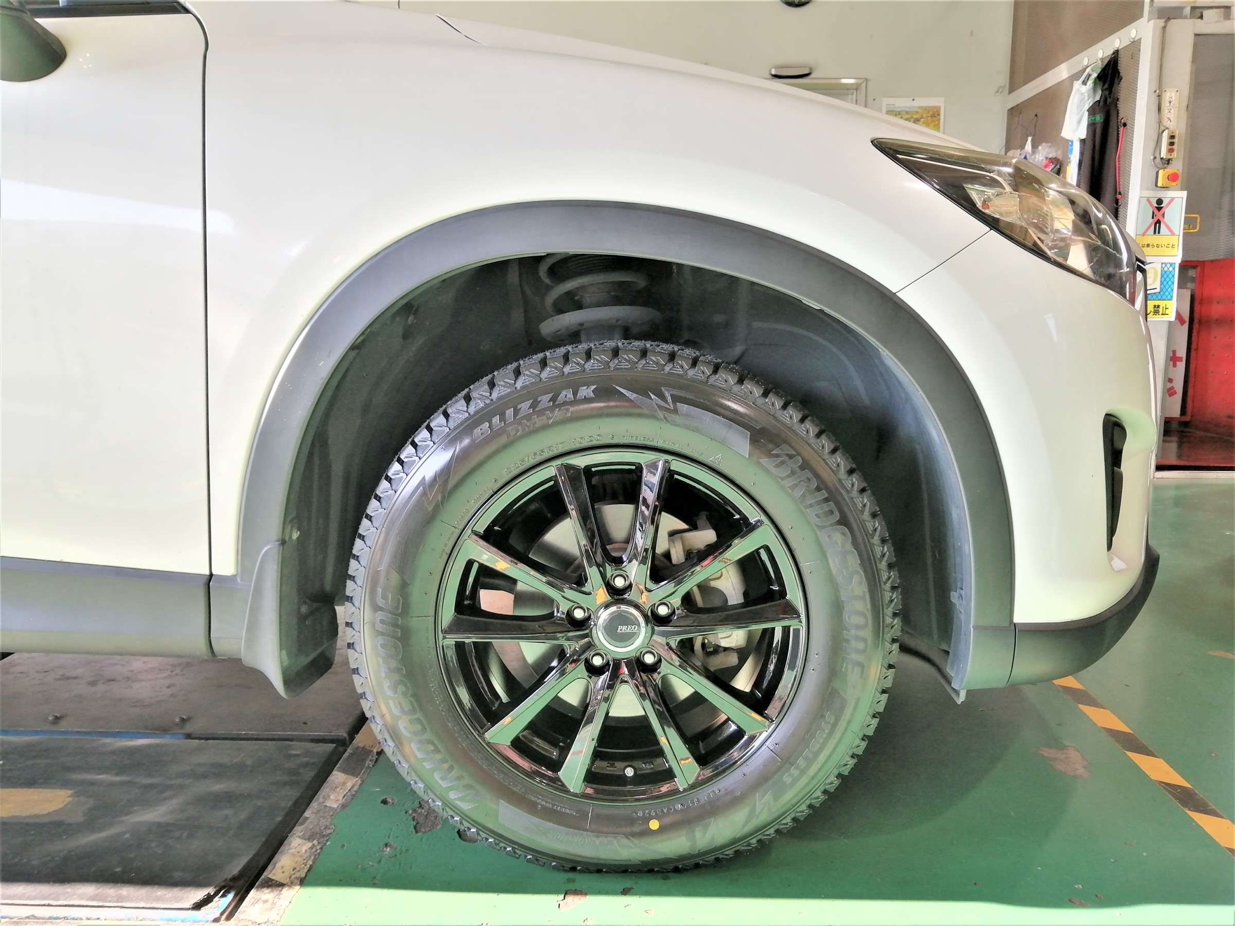 マツダ・LDA-KE2FW・CX-5】スタッドレスホイールセット取付 | マツダ