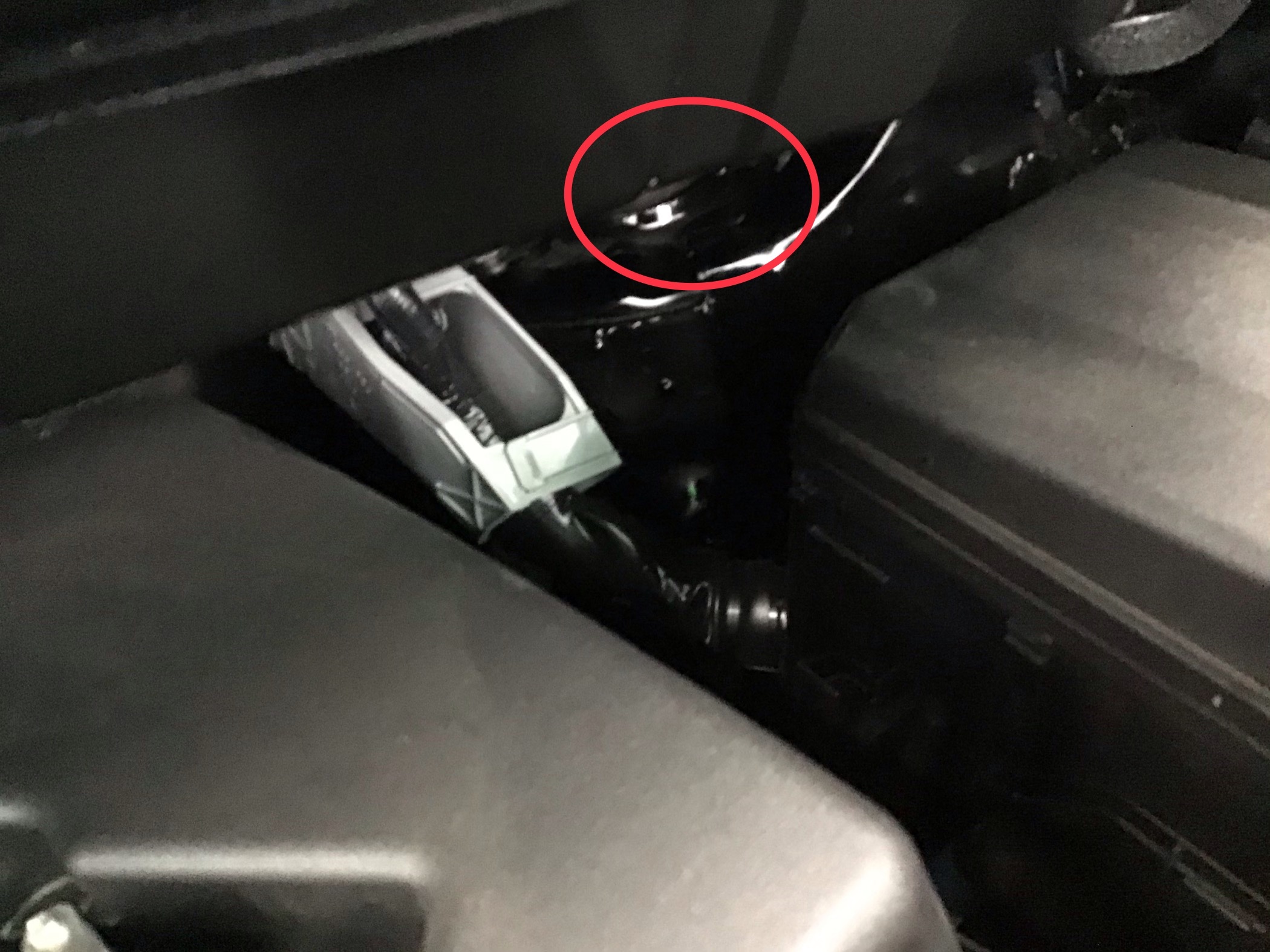 トヨタ Voxy Zzr80w Tein車高調 Street Basis Z 取付 トヨタ ヴォクシー その他 パーツ取付 足回り関係取付 サービス事例 タイヤ館 大船 神奈川県のタイヤ カー用品ショップ タイヤからはじまる トータルカーメンテナンス タイヤ館グループ