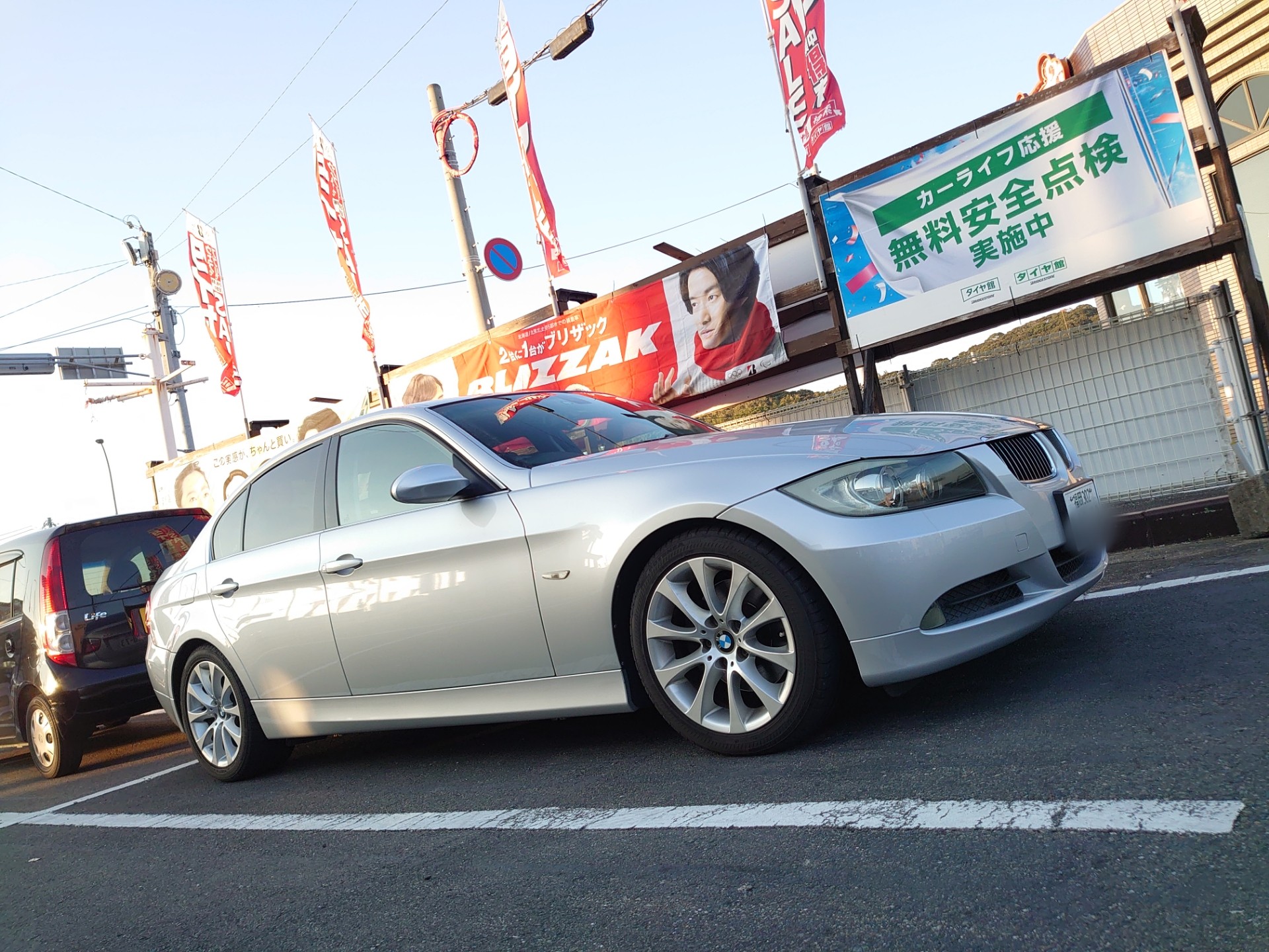 BMW E90 325i の サスペンション交換しました♪ | BMW 3シリーズ