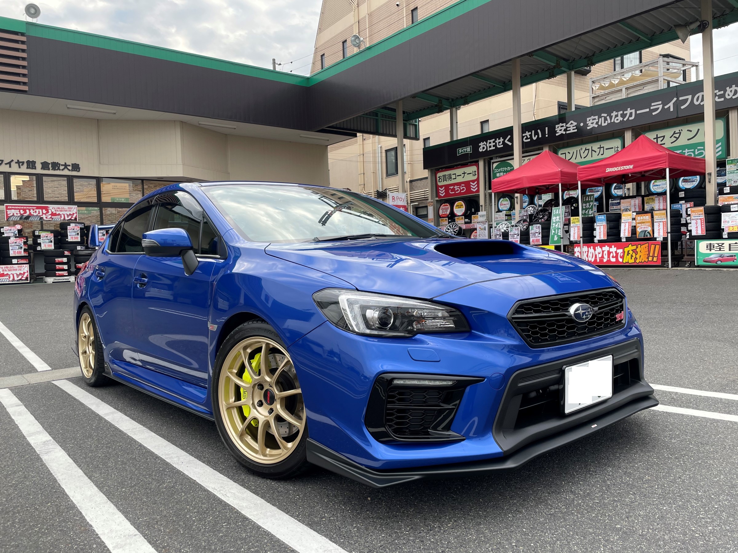 Wrx Stiにドライブレコーダー取付 スバル Wrx Sti その他 カー用品取付 ドライブレコーダー取付 サービス事例 タイヤ館 倉敷大島 タイヤからはじまる トータルカーメンテナンス タイヤ館グループ