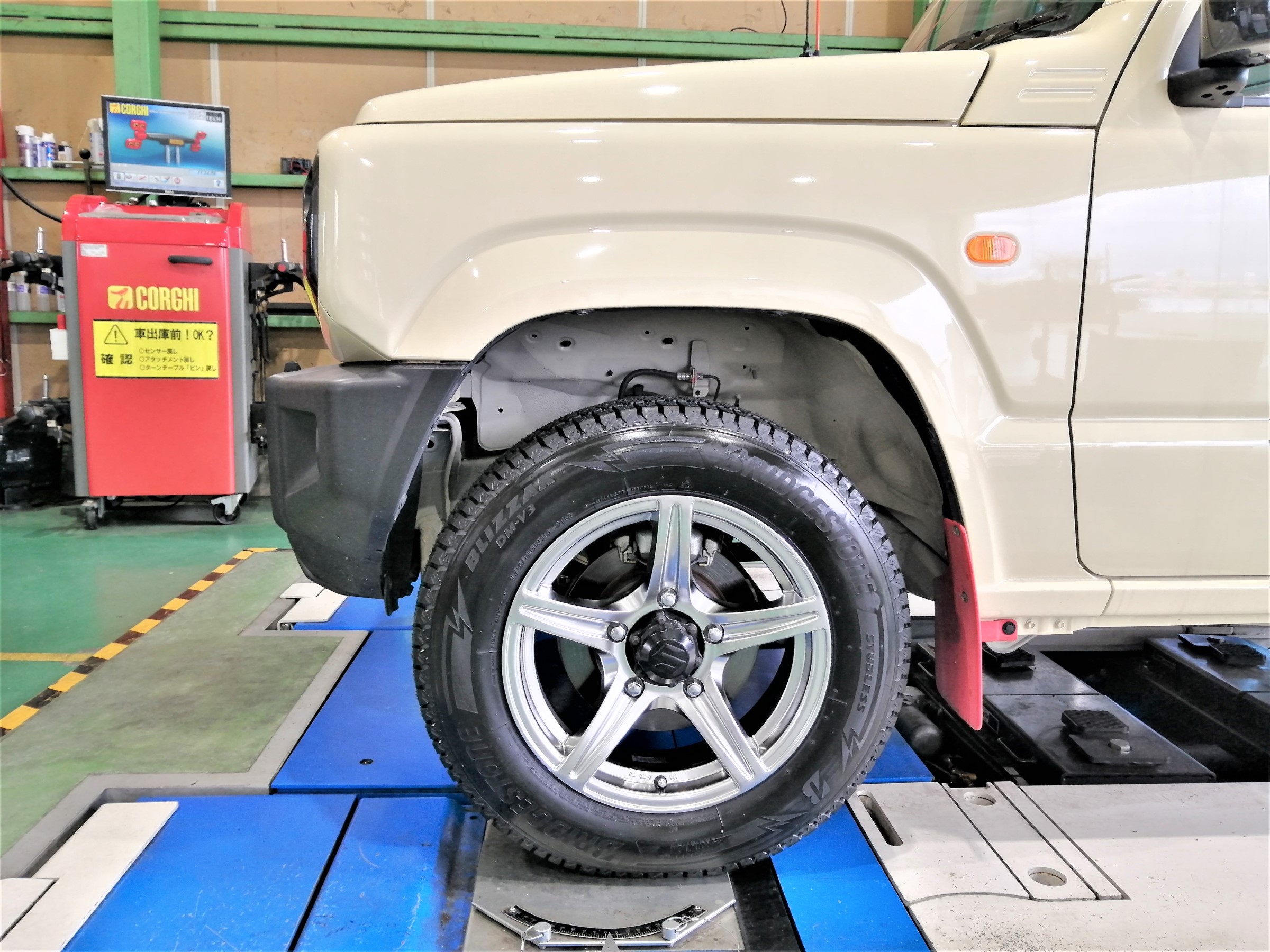 スズキ・3BA-JB64W・ジムニー】スタッドレスホイールセット取付