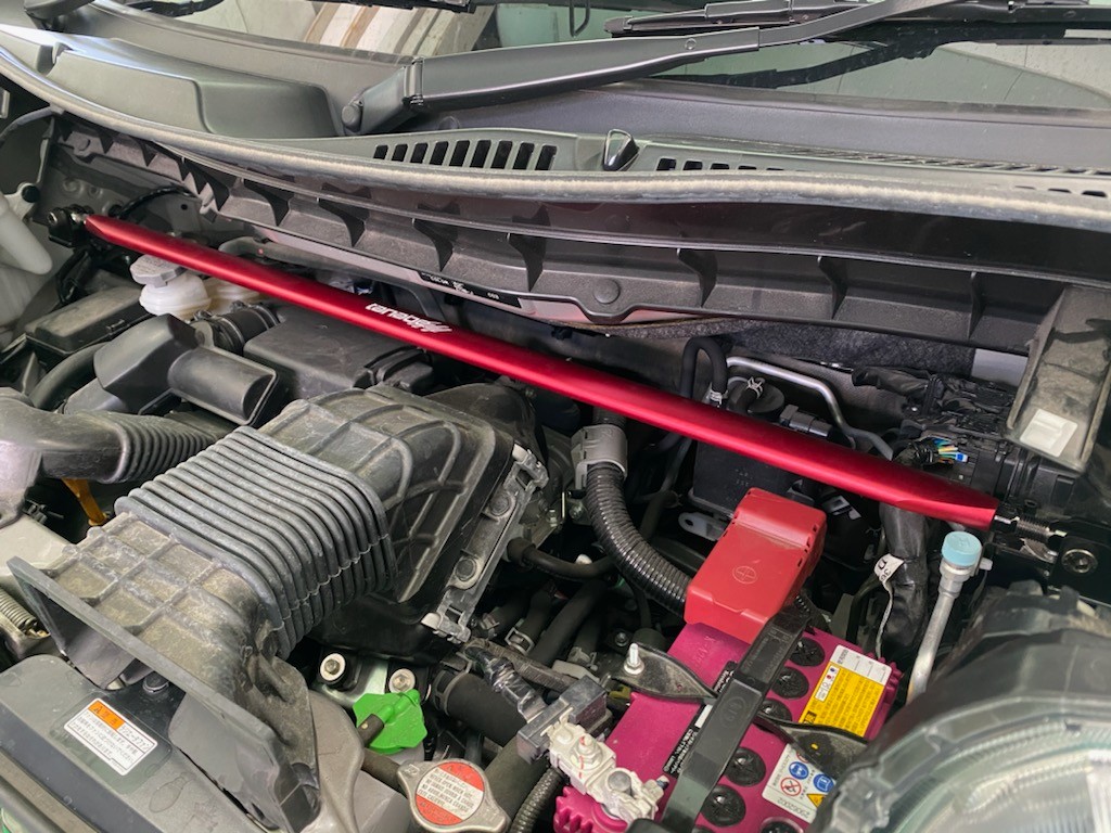 スズキ スペーシアカスタム（MK53S） タナベ ストラットタワーバー