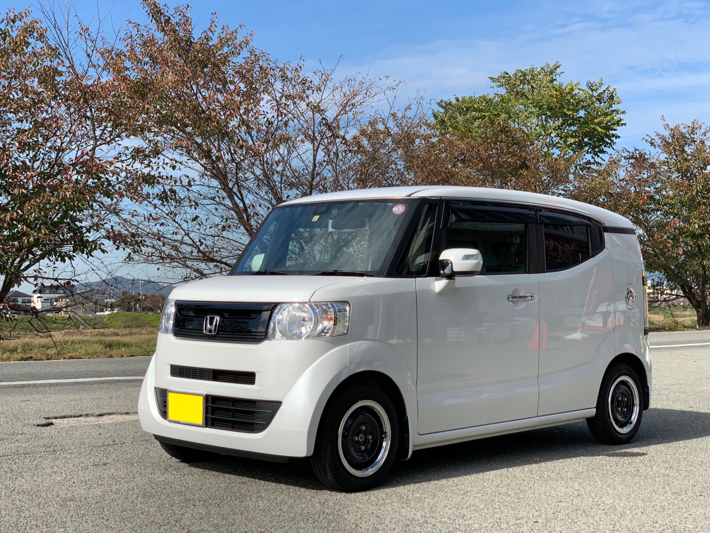 N Boxスラッシュ Tpms タイヤ サービス事例 タイヤ館 姫路 兵庫県のタイヤ カー用品ショップ タイヤからはじまる トータルカーメンテナンス タイヤ館グループ