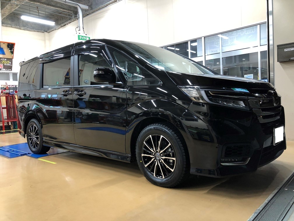 ステップワゴンにスタッドレスタイヤ取付 | ホンダ ステップワゴン