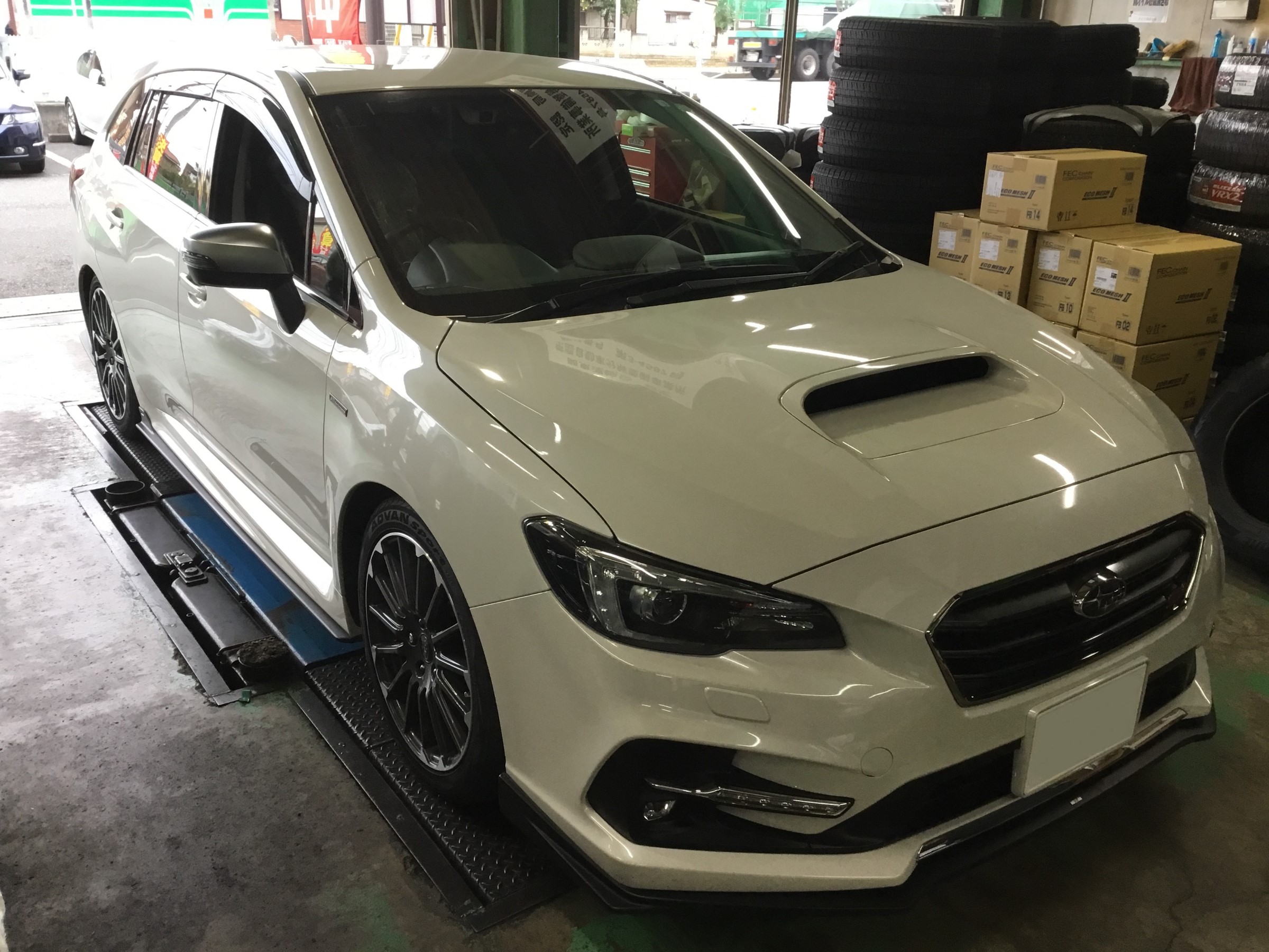 Vmg型レヴォーグ スロットルコントローラー 前後撮影式ドライブレコーダー取り付け バッテリー交換 スバル レヴォーグ その他 パーツ取付 各種用品取付 技術サービスブログ タイヤ館 鎌ヶ谷 千葉県のタイヤ カー用品ショップ タイヤからはじまる