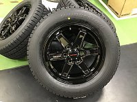 グランエース 235/60R17 スタッドレス | ブリヂストン ブリザック VL1 & キーラータクティクス 17インチ 6穴130