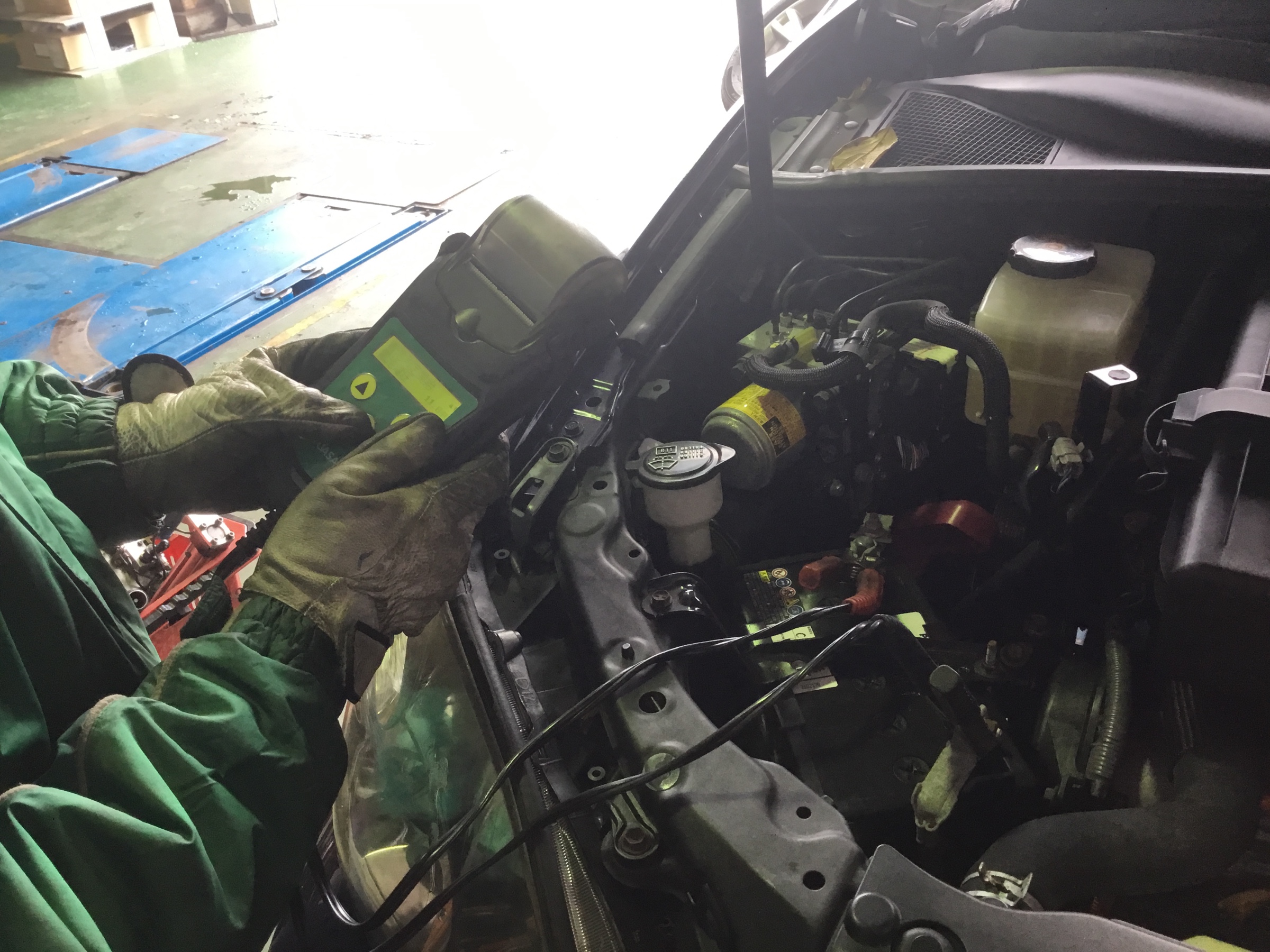 冬に多いトラブル そう バッテリー上がり メンテナンス商品 その他 無料安全点検 スタッフ日記 タイヤ館 秋田 秋田県のタイヤ カー用品ショップ タイヤからはじまる トータルカーメンテナンス タイヤ館グループ