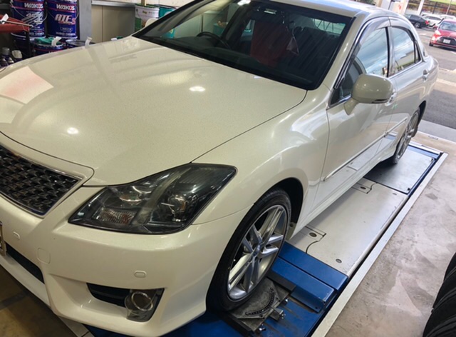 GRS 200 クラウン アスリート タイヤ交換 です | トヨタ クラウン