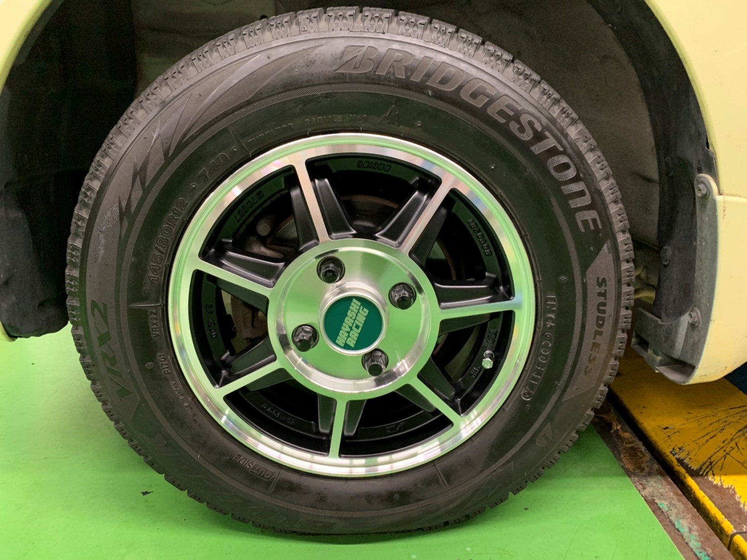 エッセ』ホイール交換♪ | 店舗おススメ情報 | タイヤ館 土山