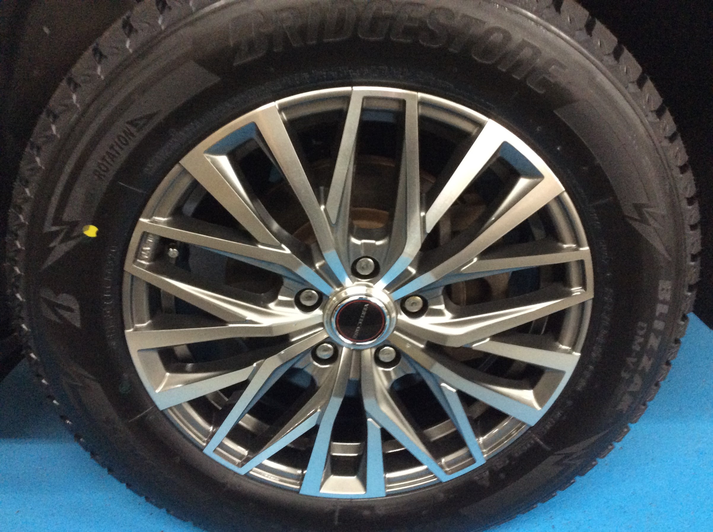 エクストレイル×DM-V3×ｳﾞｧｰﾃｯｸﾜﾝ ｱﾙﾊﾞﾄﾛｽ | 店舗おススメ情報