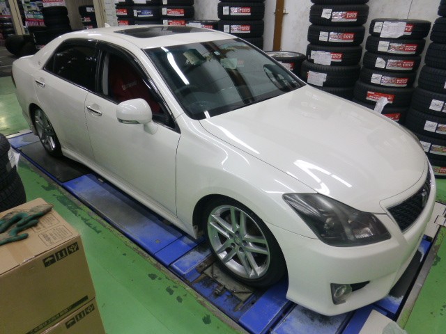トヨタ GRS200 クラウン】車高調取り付けを行いました トヨタ GRS200 クラウン】車高調取り付けを行いました